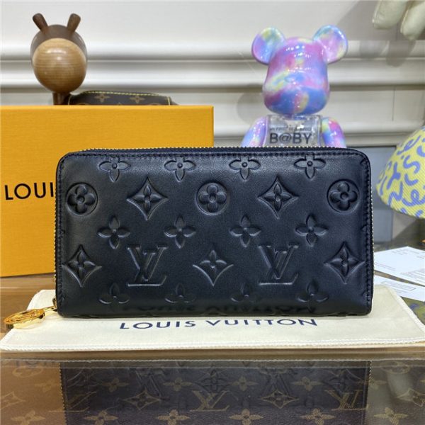 Louis Vuitton Zippy Wallet Black