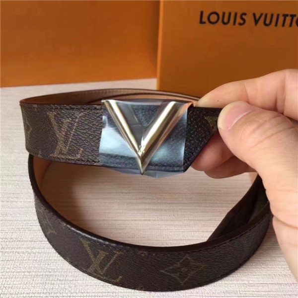 Louis Vuitton Monogram Essential V Belt - Image 7