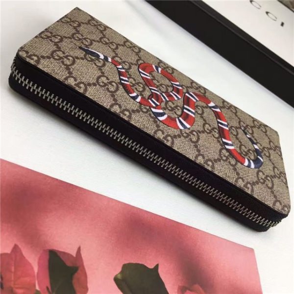 Gucci GG Supreme Zip Around Wallet Snake Print - Image 4