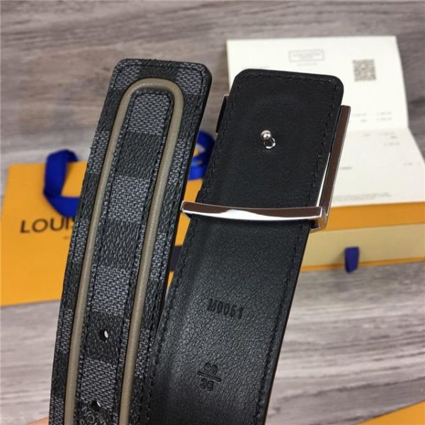 Louis Vuitton LV Initiales Belt 40mm - Image 9
