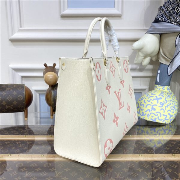 Louis Vuitton OnTheGo MM Creme/Rose Trianon - Image 3
