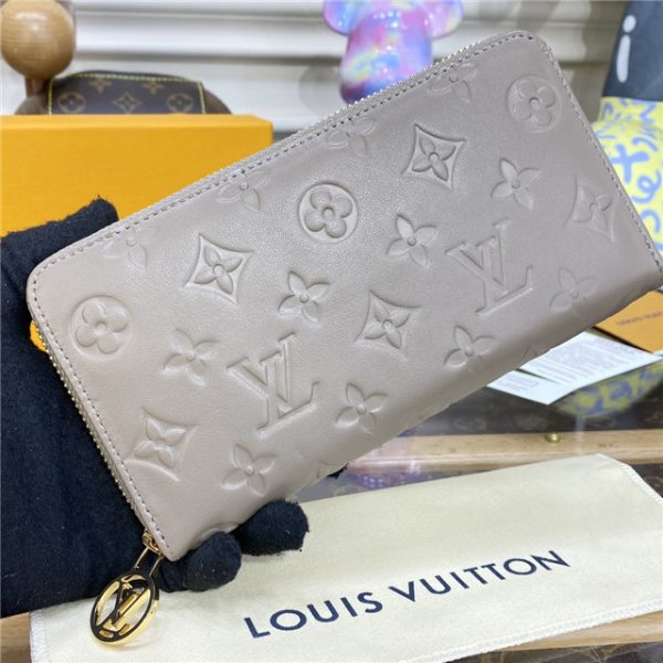 Louis Vuitton Zippy Wallet Taupe - Image 3