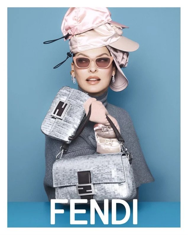 fake fendi, fake fendi bags, fendi replica bags, fendi replica handbags, fendi knock off bags, fendi knock off