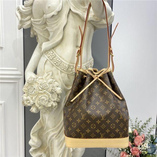 Louis Vuitton Noe M42224