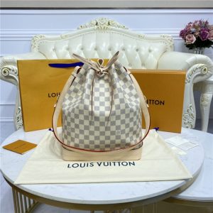 Louis Vuitton LockMe Ever Mini Rose Trianon Bag For Women M22626- 9.1  Inches/ 23 Cm