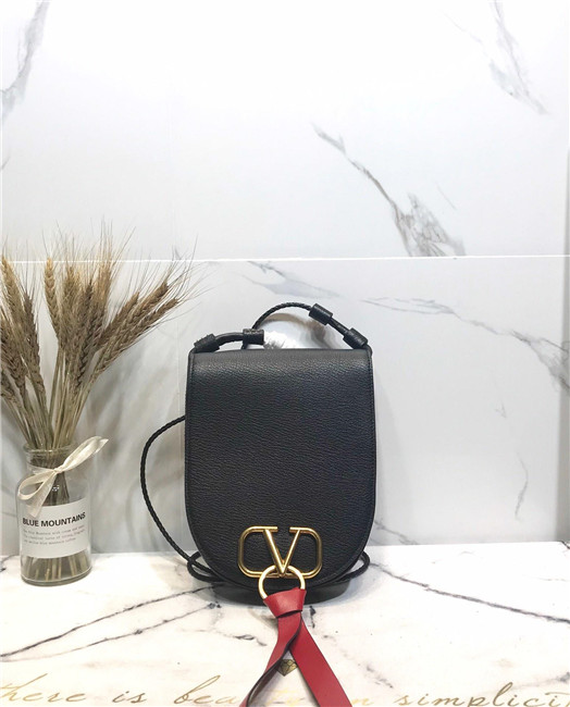 Valentino Medium Vring Crossbody Bag 8860 Black