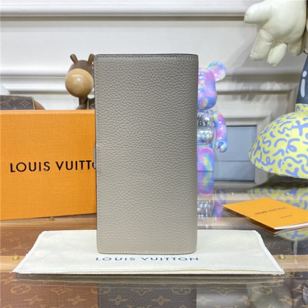 Louis Vuitton Vertical Wallet Pebble - Image 4