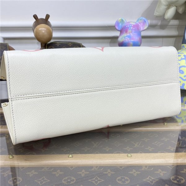 Louis Vuitton OnTheGo MM Creme/Rose Trianon - Image 5