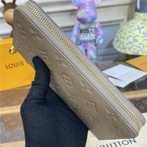 Louis Vuitton Zippy Wallet Taupe - Image 5
