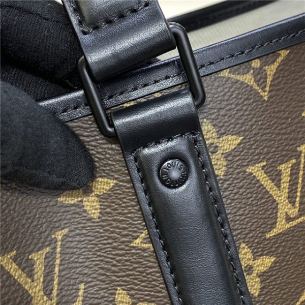 Louis Vuitton Weekend Tote GM - Image 6