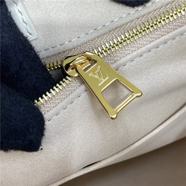 Louis Vuitton OnTheGo MM Creme/Rose Trianon - Image 8