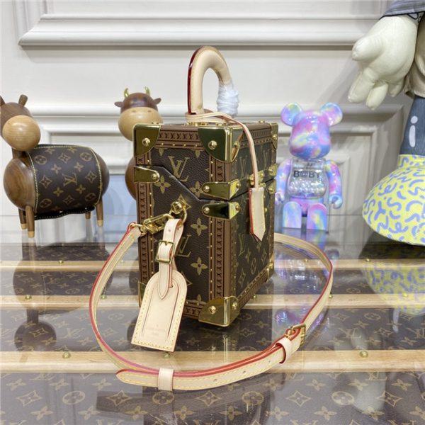 Louis Vuitton Camera Box Monogram - Image 3