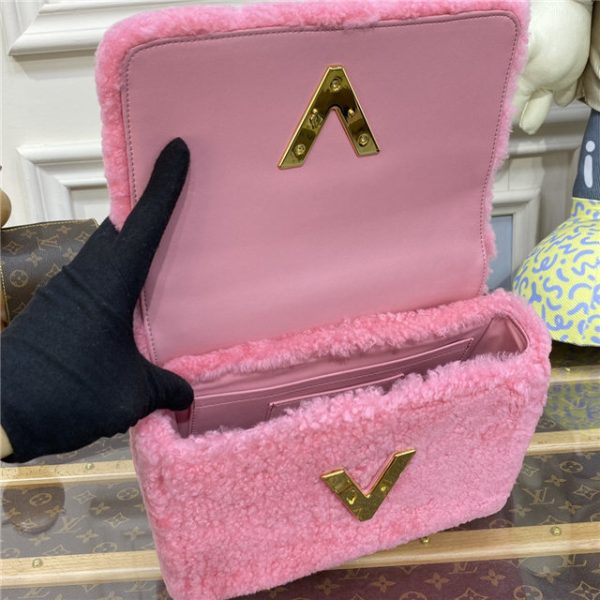 Louis Vuitton Twist MM Pink - Image 10