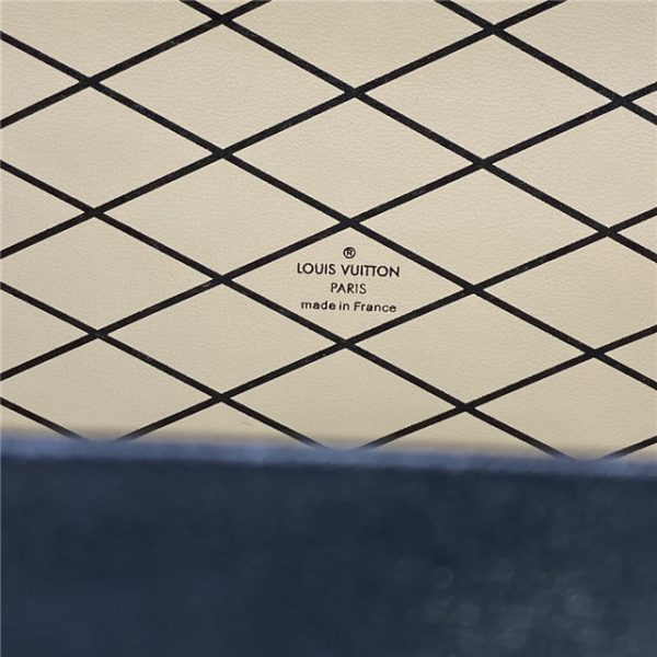 Louis Vuitton Petite Malle Autres Toiles Monogram - Image 9