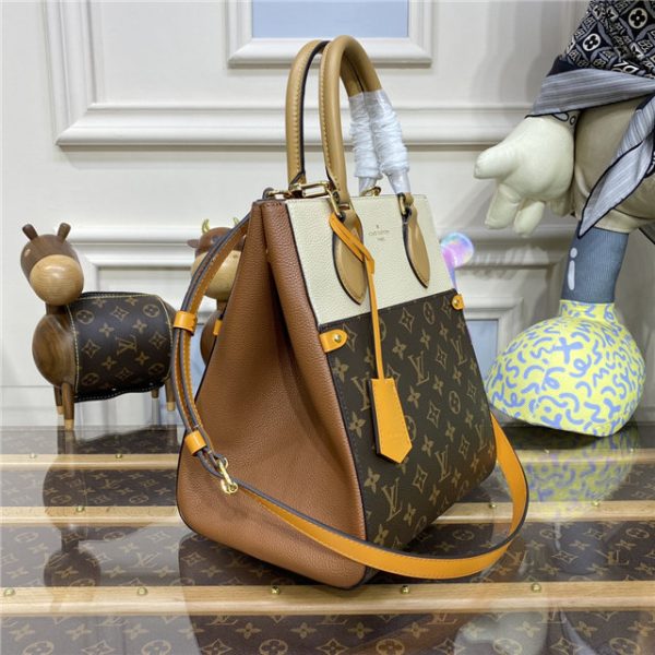 Louis Vuitton Fold Tote MM 2way Shoulder Crossbody Bag - Image 4