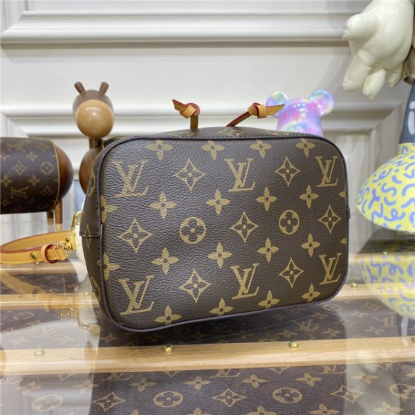 Louis Vuitton NeoNoe BB Monogram Cozygram - Image 5