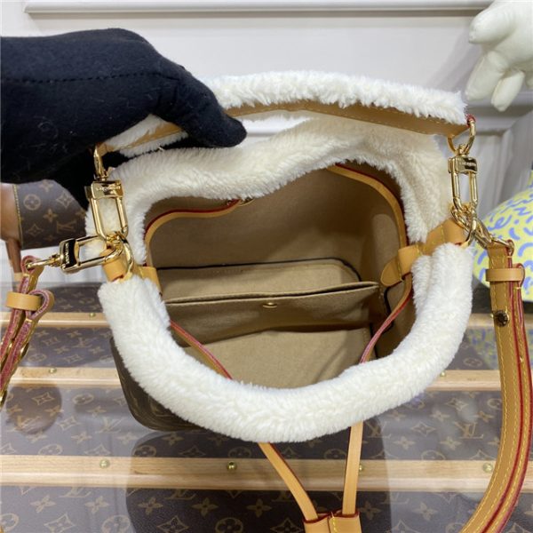 Louis Vuitton NeoNoe BB Monogram Cozygram - Image 9