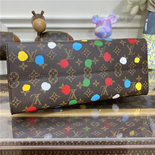 Louis Vuitton LV x YK OnTheGo MM​ Monogram - Image 5