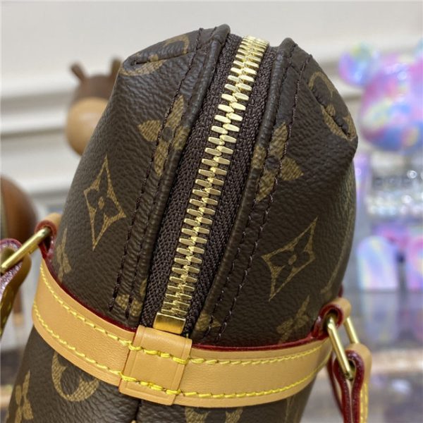 Louis Vuitton Coussin GM Shoulder Bag Monogram - Image 2