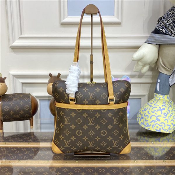 Louis Vuitton Coussin GM Shoulder Bag Monogram - Image 5