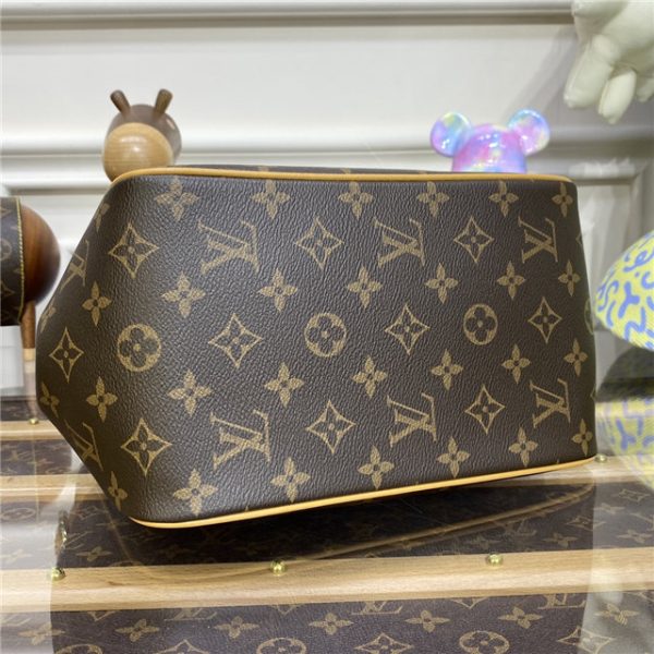 Louis Vuitton Batignolles Vertical PM Monogram - Image 5
