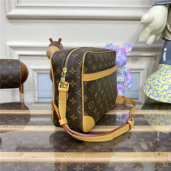 Louis Vuitton Trocadero GM 30 Monogram - Image 3