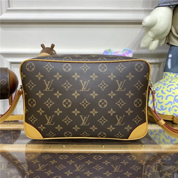 Louis Vuitton Trocadero GM 30 Monogram - Image 4