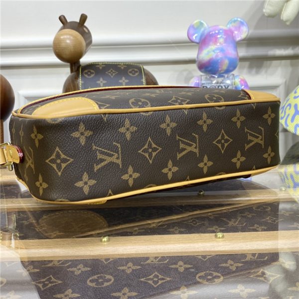 Louis Vuitton Trocadero MM 27 Monogram - Image 2