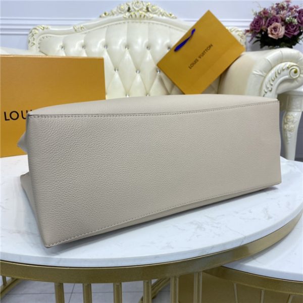 Louis Vuitton Lockme Shopper Greige - Image 6
