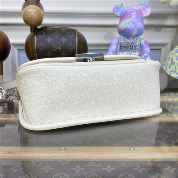 Louis Vuitton Buci Epi Leather Crossbody (White) - Image 5
