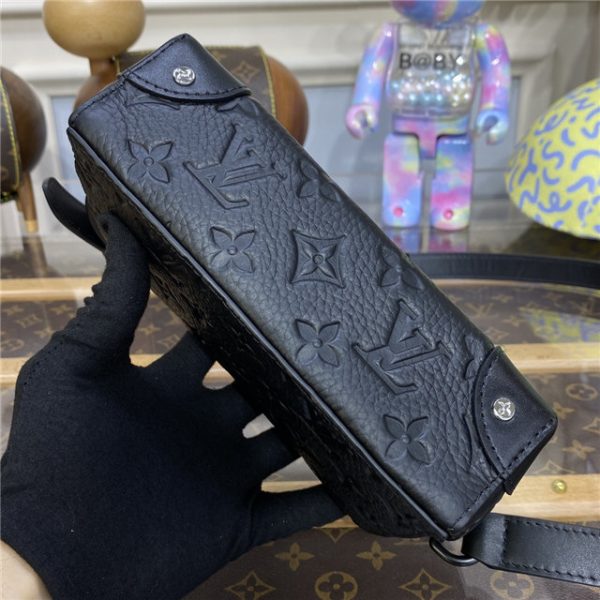 Louis Vuitton Steamer Wearable Wallet Taurillon Monogram - Image 5