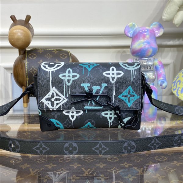 Louis Vuitton Steamer Wearable Wallet Monogram - Image 2