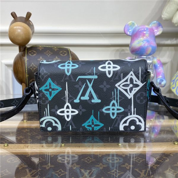 Louis Vuitton Steamer Wearable Wallet Monogram - Image 4