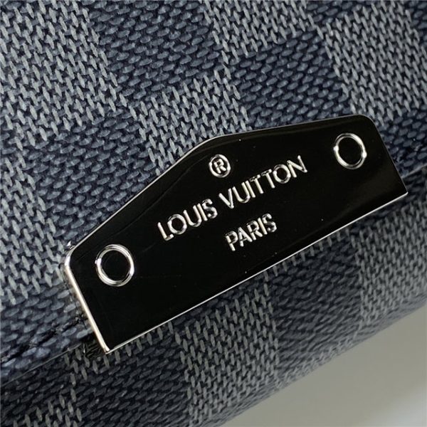 Louis Vuitton District PM Messenger Bag Damier Graphite - Image 6