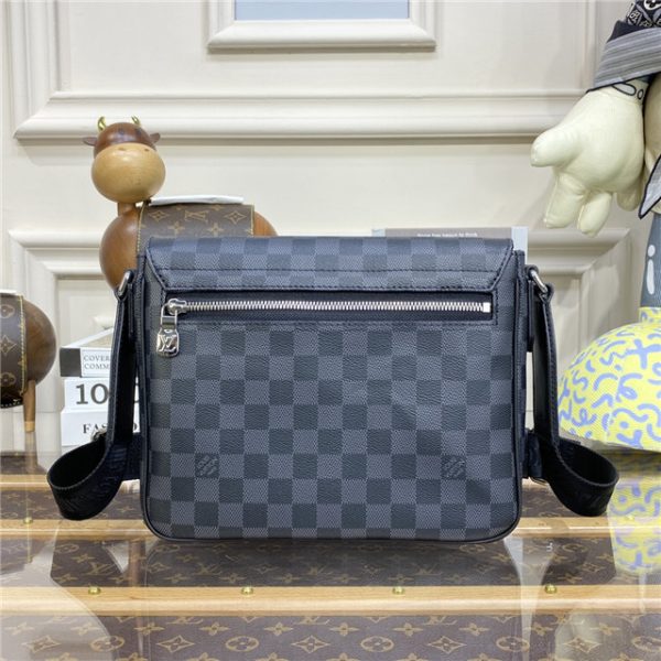 Louis Vuitton District PM Messenger Damier Graphite Canvas - Image 5