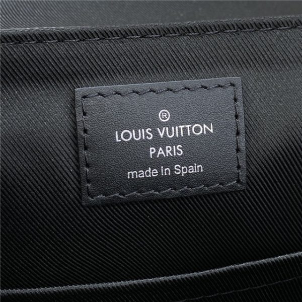 Louis Vuitton District PM Messenger Damier Graphite Canvas - Image 10