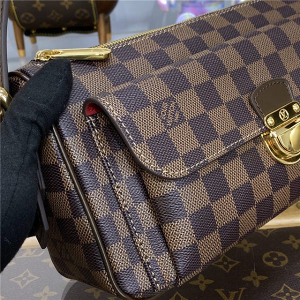 Louis Vuitton Ravello GM Monogram Bag - Image 7